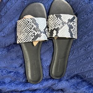 Banana Republic Black and White Snake Print Sandals